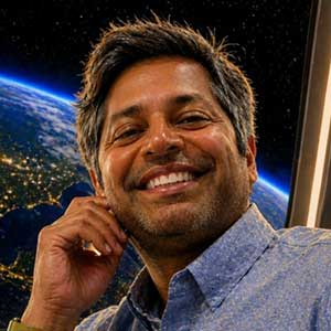 Anand Tiwari